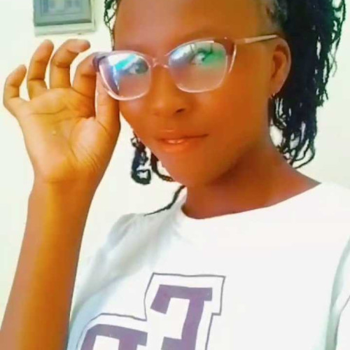 lara m. profile photo