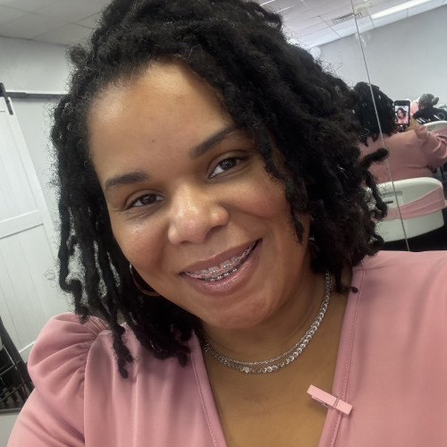 Mona M. profile photo