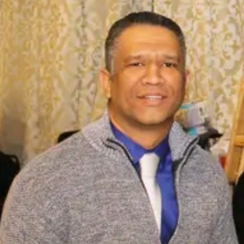 Maikel R.