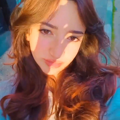 douae e. profile photo