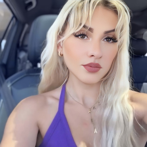 nayla m. profile photo