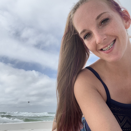 holly l. profile photo
