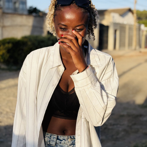 Shallon l. profile photo