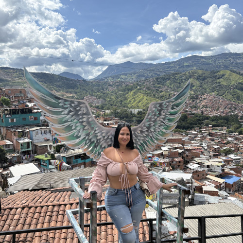 Mariely M.