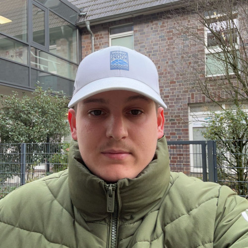 Julian H. profile photo