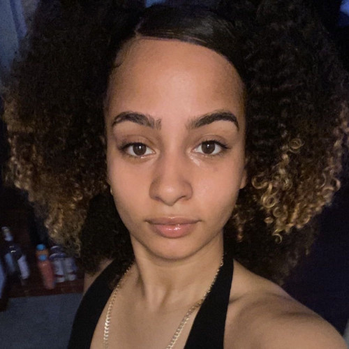 Ivy B. profile photo