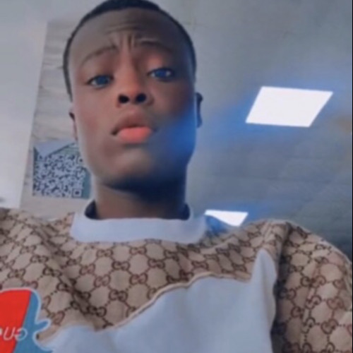 FAVOUR  E. profile photo