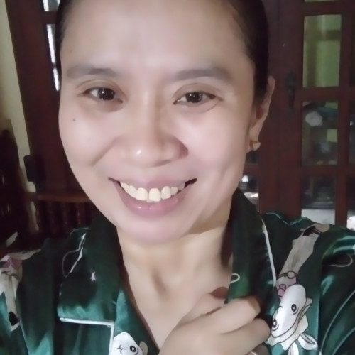 Anne V.