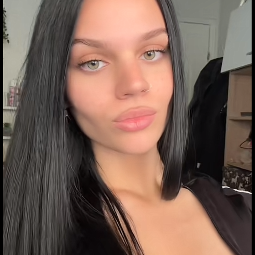 bella F. profile photo