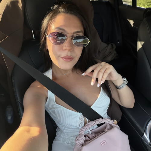 Ines L. profile photo