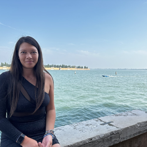 Elisa  M. profile photo