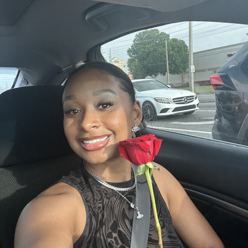 Mia C. profile photo