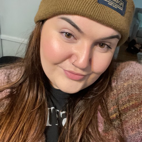 Rhiannon H.