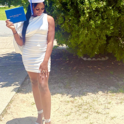 Ahniyiah M. profile photo