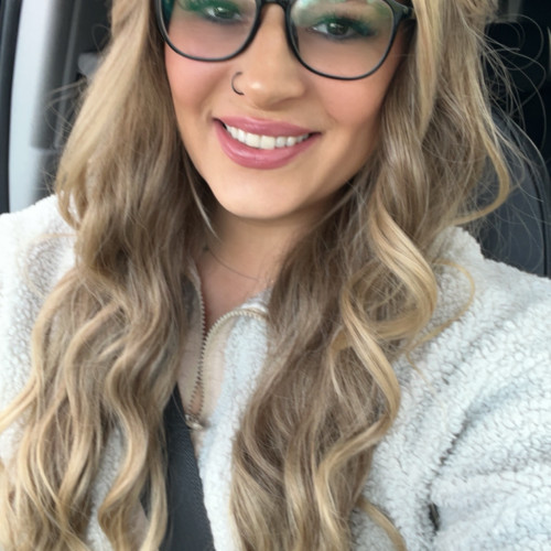 Lyndi K.