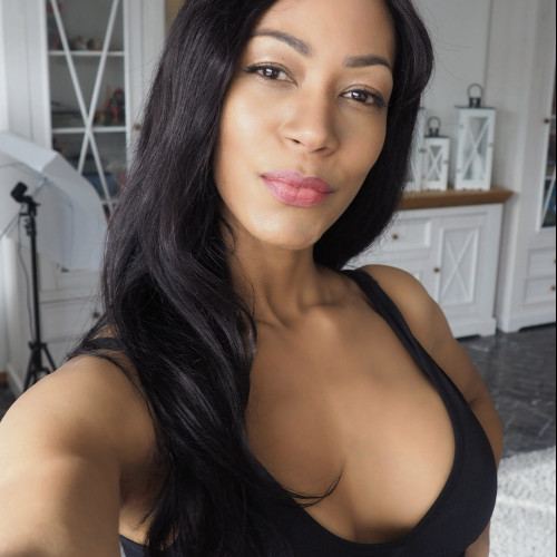 Laura  L.