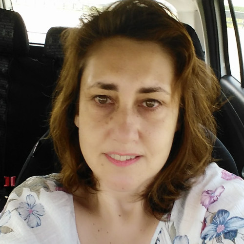 Elisabetta R.