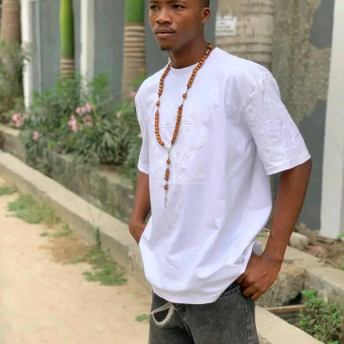 Bright  V. profile photo