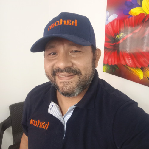Hugo R.