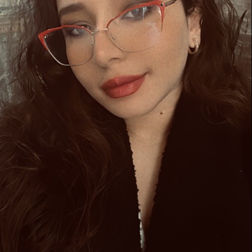 Yasmine N.