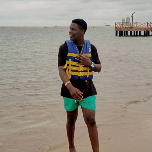 Bwøy  È. profile photo