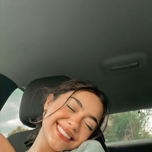 Inas L. profile photo
