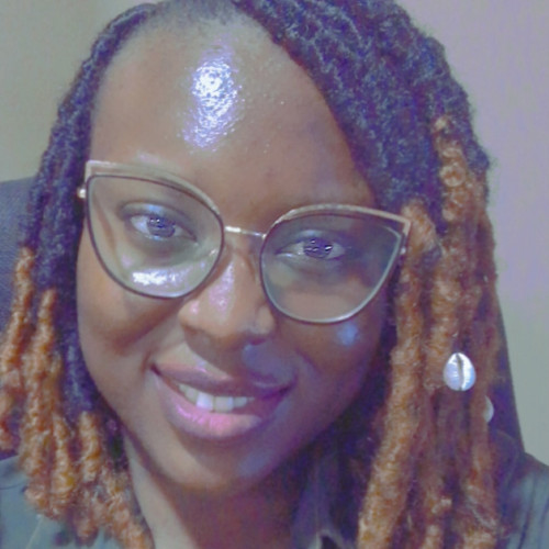 Dezi Y.