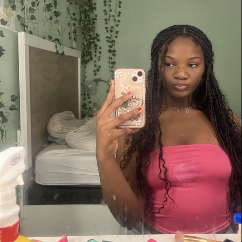 Blossom  R. profile photo