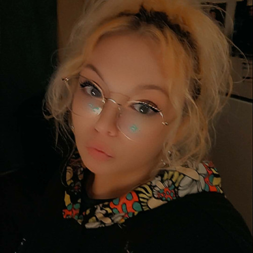 AnnaMarie F. profile photo