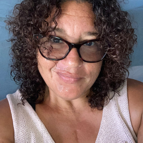 chela r. profile photo