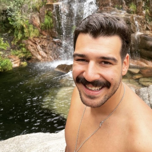 Eduardo  F.