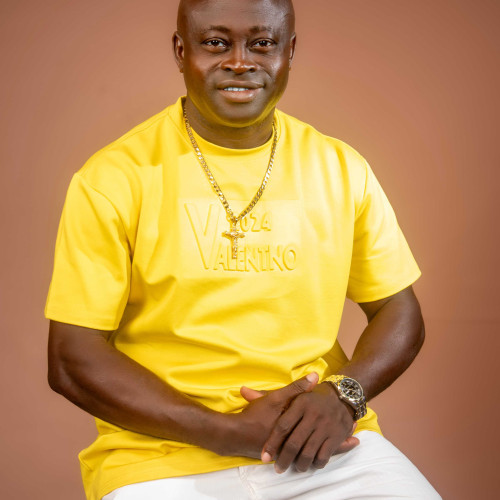 uyi J.