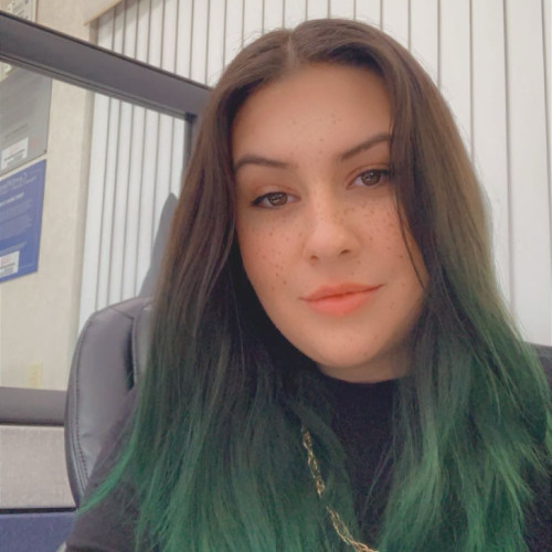 Aly E. profile photo