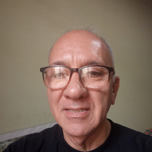 Carlos L. profile photo