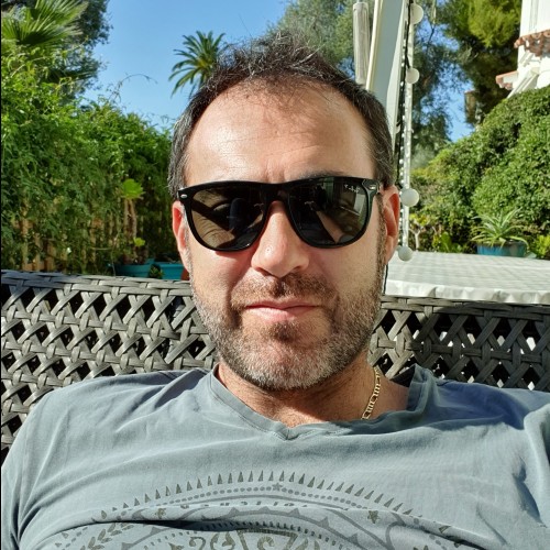 Julien B.