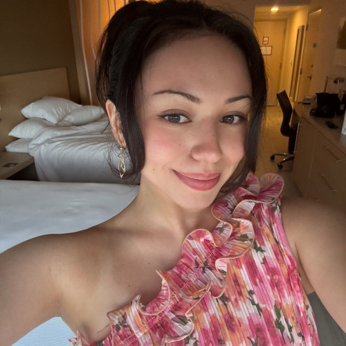 Angela J. profile photo