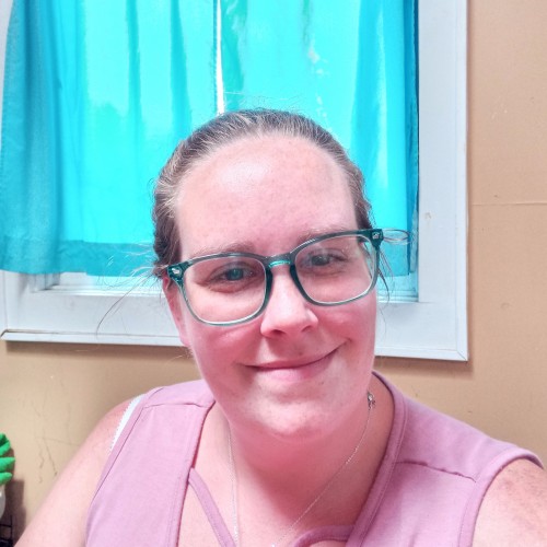 Tami E.