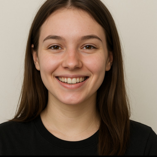 Esme H. profile photo
