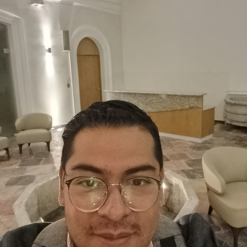 Miguel  L. profile photo