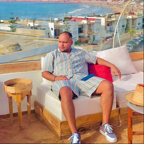 amine e. profile photo