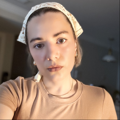 Perla O. profile photo