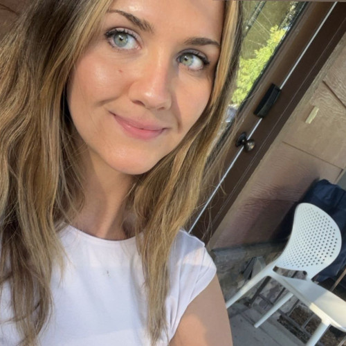 Clare M. profile photo