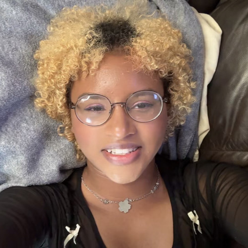 Lyra M. profile photo