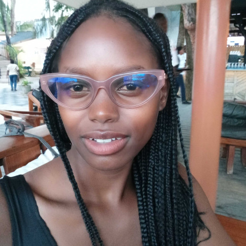 Niki M. profile photo