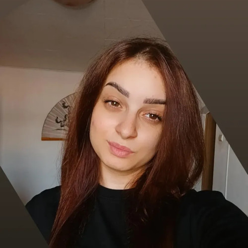 Mira L. profile photo