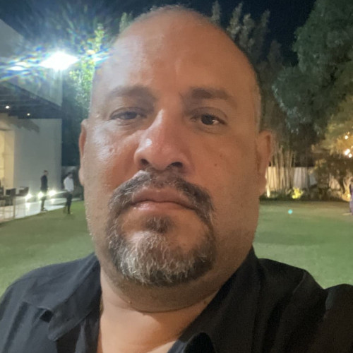 CARLOS  V. profile photo
