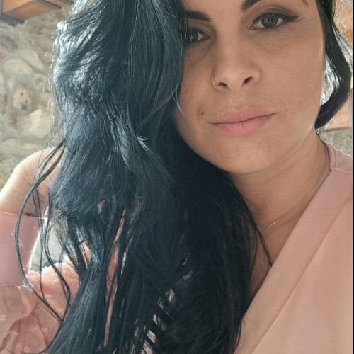 Bruna M.