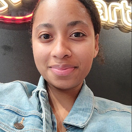 Ishra E. profile photo