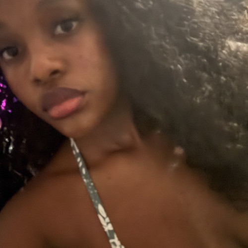 Charmaine M. profile photo