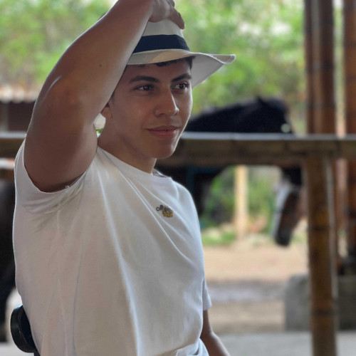 Miguel ngel V. profile photo